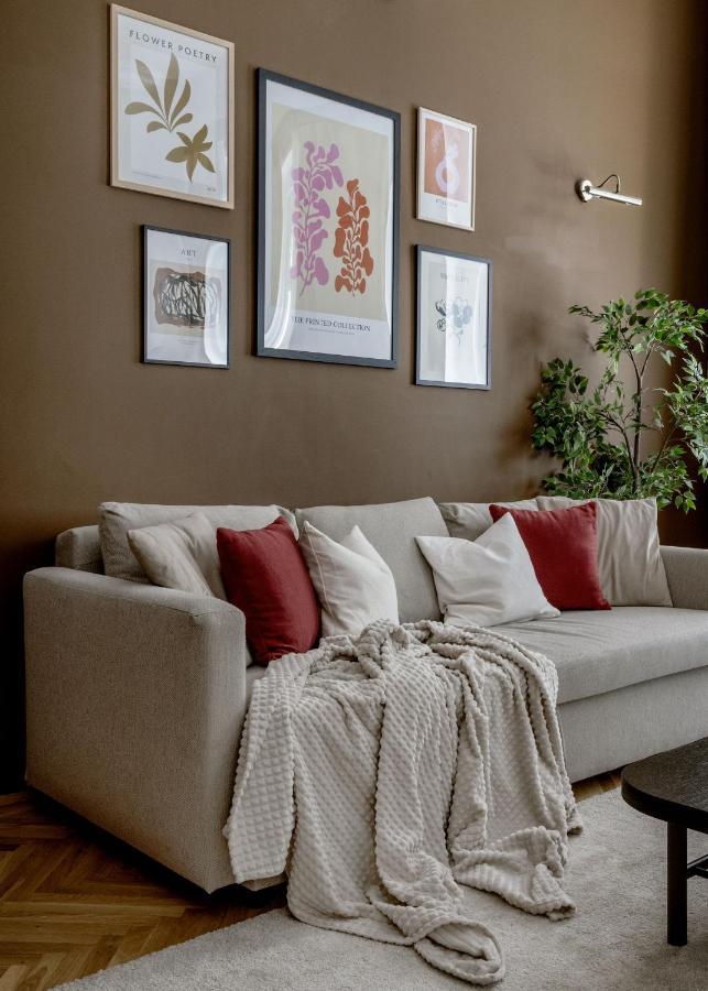 Luxe, Historic Home Near Downtown Landmarks 19Th Century Budapest Esterno foto