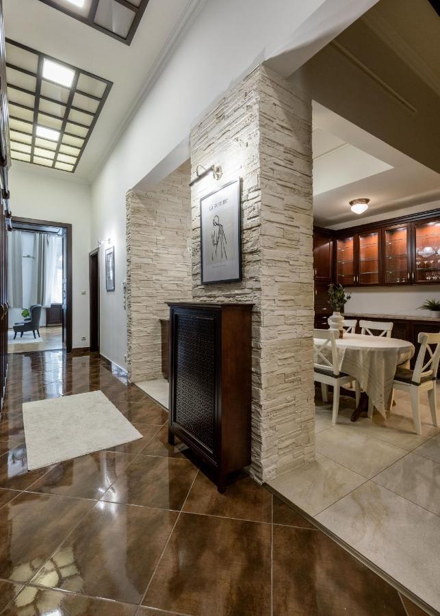 Luxe, Historic Home Near Downtown Landmarks 19Th Century Budapest Esterno foto