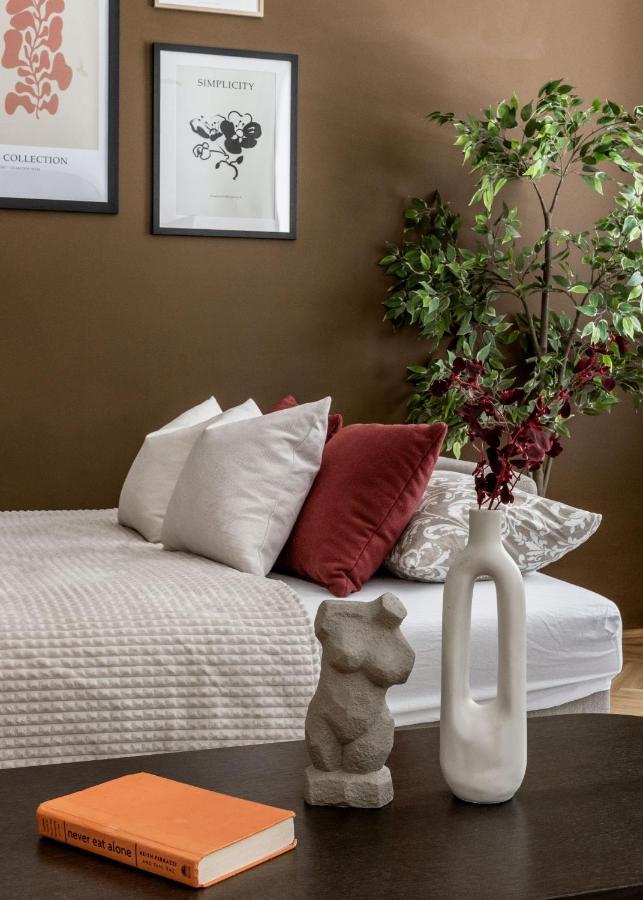 Luxe, Historic Home Near Downtown Landmarks 19Th Century Budapest Esterno foto